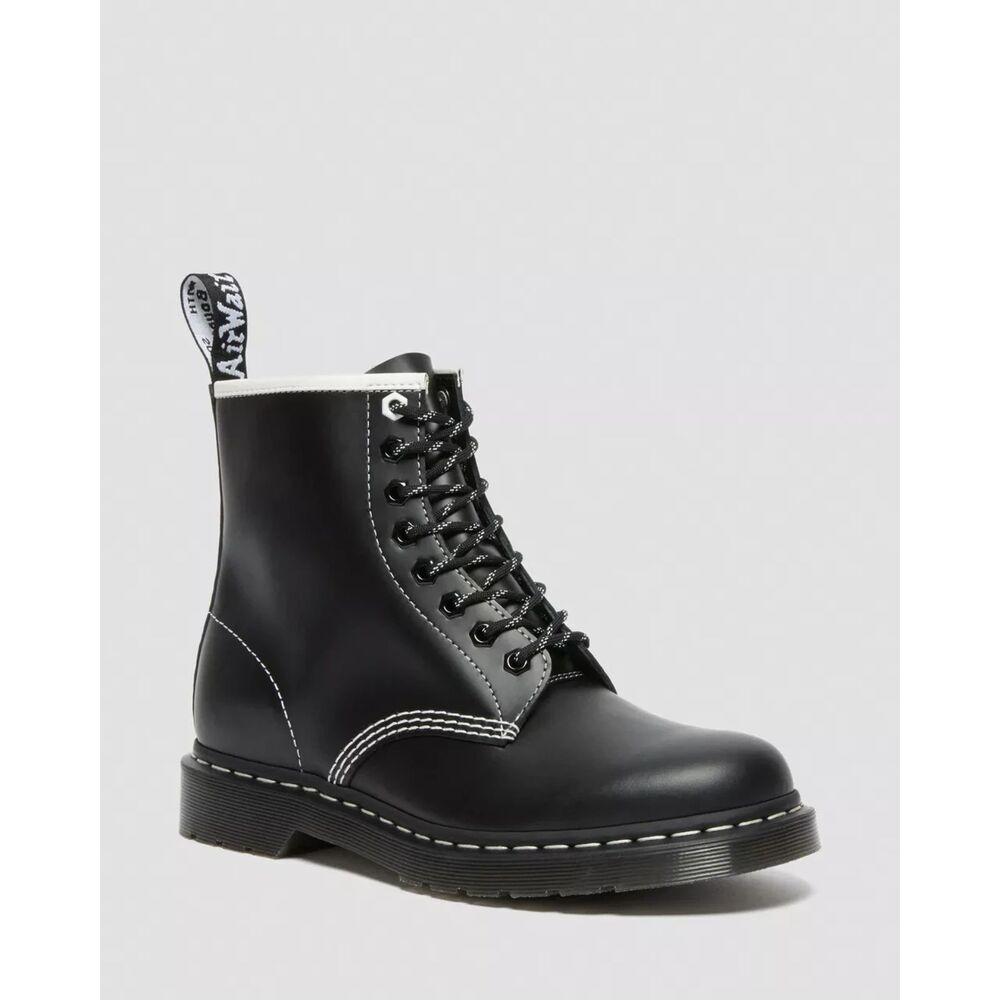 Doc Martens AirWair Black Boots Unisex Men's Size 7 Women Size 8 New